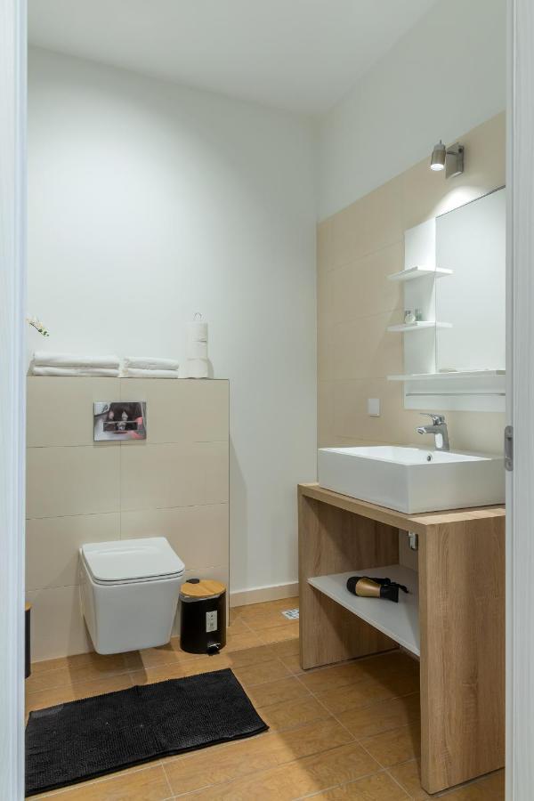 Atlas Unirii: Upscale Flats In The Heart Of Bucharest! 외부 사진