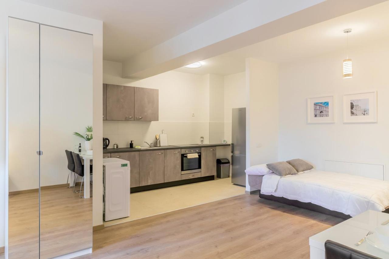 Atlas Unirii: Upscale Flats In The Heart Of Bucharest! 외부 사진